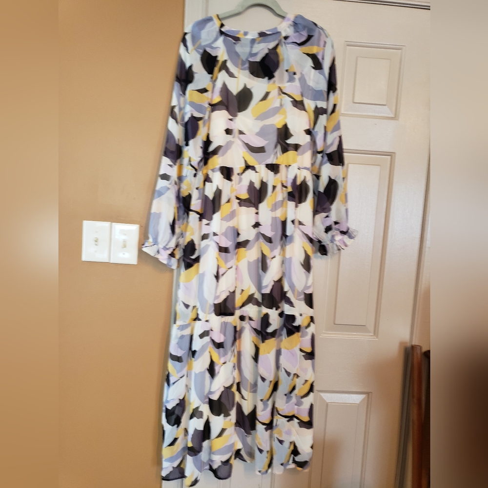 🆕Chic Abstract Maxi Dress